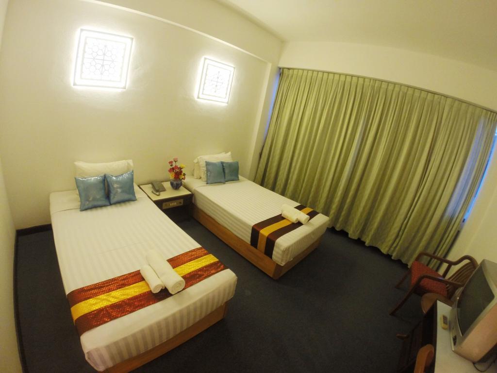 Phuket Town Inn Exterior photo